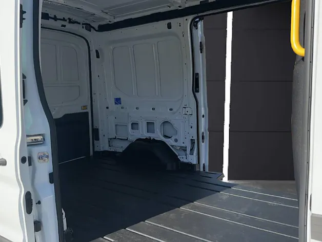 Ford E-Transit Van 350 L2H2 67kWh Trend
