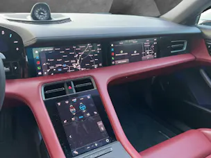 PORSCHE Taycan 4S