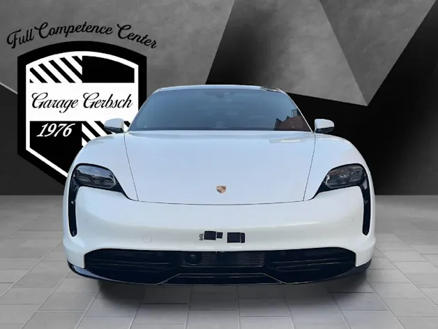 Porsche Taycan 4S