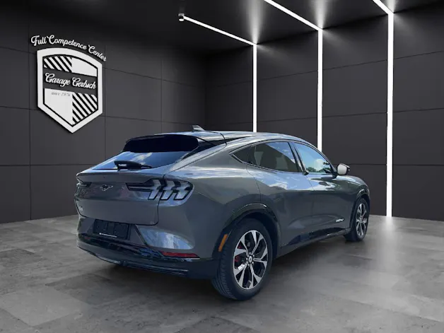 Ford Mustang Mach-E Extended AWD