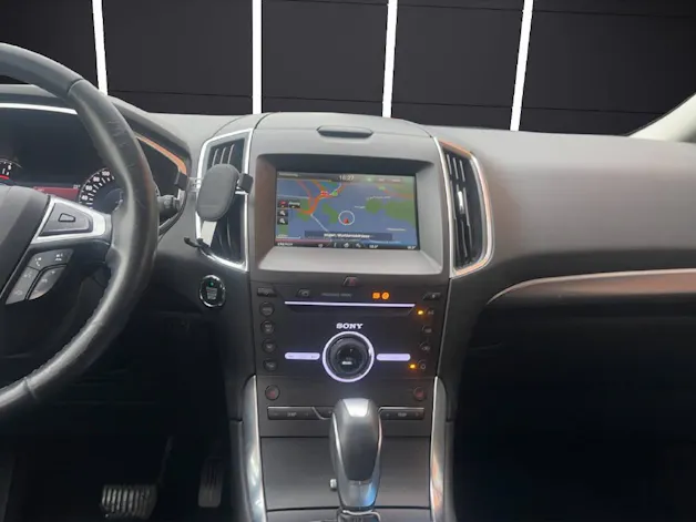 Ford S-Max 2.0 EcoB Titanium