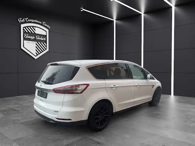 Ford S-Max 2.0 EcoB Titanium