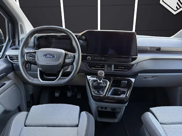 Ford Tourneo C Bus 320 L1 2.0 EcoBlue 136 Titanium