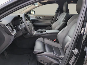 https://vehicle.imgix.net/4430578/15d675de-e2bb-4ede-b1e4-1418e362e1e9.jpg