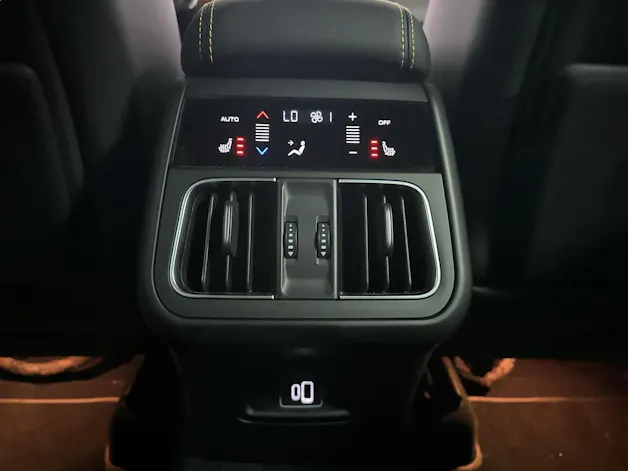 MASERATI Grecale 3.0 V6 Trofeo (CH) AHK ** Pack Carbone ** 531 CV