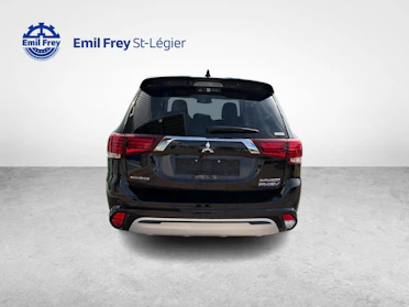 MITSUBISHI OUTLANDER 4