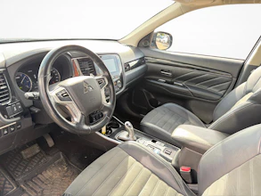 https://vehicle.imgix.net/4430662/7ba2b0bd-e281-42a2-a1d6-efe5917e85bc.jpg