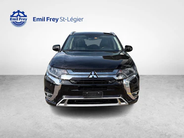 MITSUBISHI OUTLANDER 8
