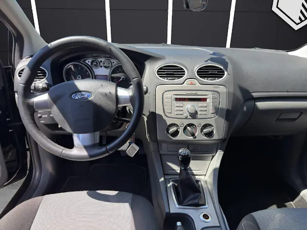 Ford Focus 1.8i 16V Carving
