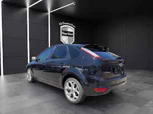 Ford Focus 1.8i 16V Carving