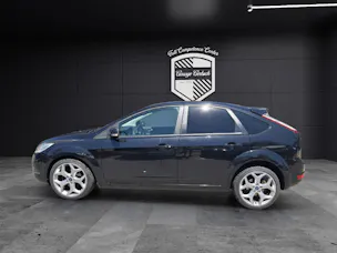 Ford Focus 1.8i 16V Carving
