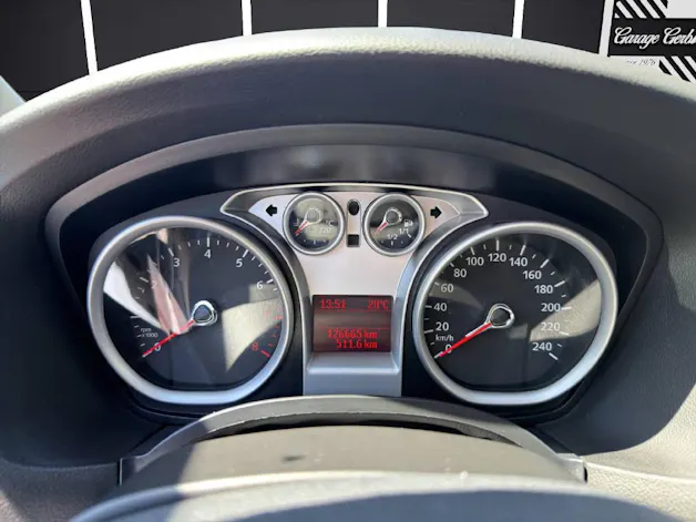 Ford Focus 1.8i 16V Carving