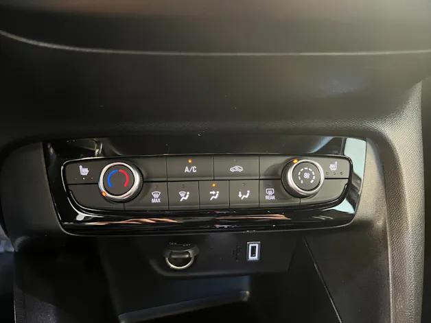 Opel Corsa 1.2 T Hybrid Viva