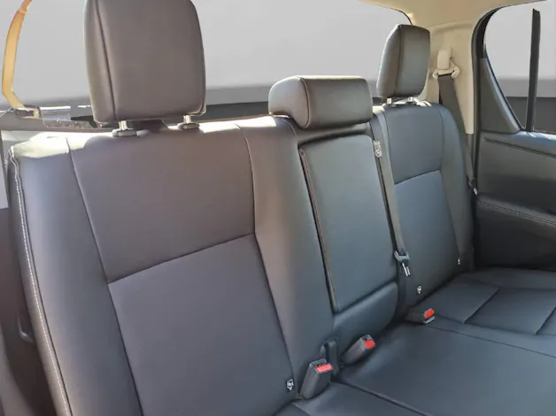 Toyota Hilux Double Cab.-Pick-up 2.8 48153/000