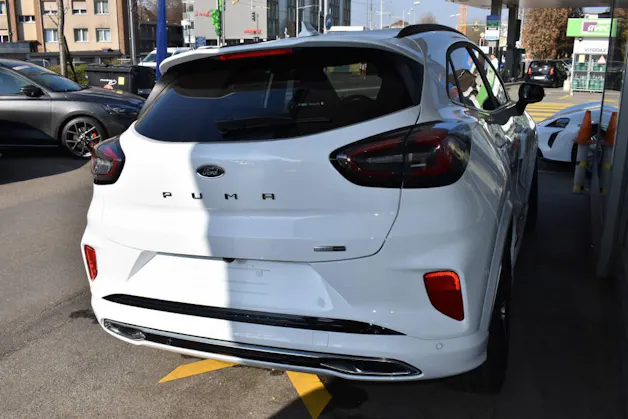 Ford Puma 1.0 EcoB Hybrid 155 ST-Line Vignale