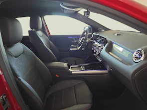 Fahrzeugbild MERCEDES-BENZ GLA 250 e EQ Star AMG Line