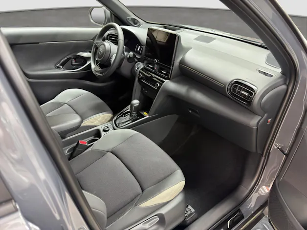 Toyota Yaris Cross 1.5 VVT-i HSD Premium AWD-i
