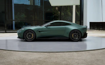 https://vehicle.imgix.net/4430744/cccbdc7d-8960-41cc-bae1-93da2a7f4b84.jpg