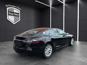 Tesla Model S 75 D