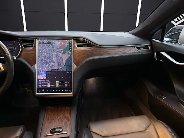 Tesla Model S 75 D