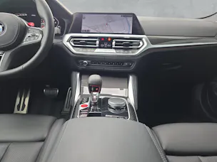BMW M4 Competition Coupé (CH) Tansanitblau Mét.