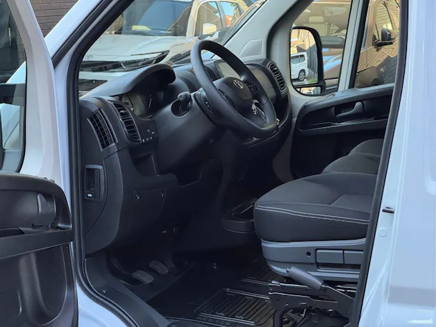 Toyota PROACE MAX Kab.-Kipper 3.5 L3 2.2 D Active Heavy einseitig