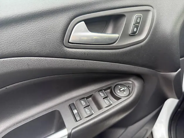 Ford Kuga 1.6 EcoB Titanium