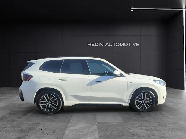BMW X1 23d xDrive paddles