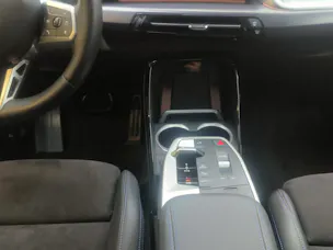 BMW X1 23d xDrive paddles