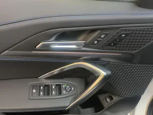 BMW X1 23d xDrive paddles
