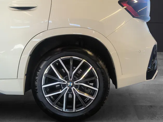 BMW X1 23d xDrive paddles