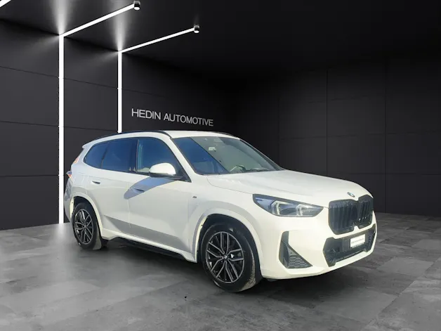 BMW X1 23d xDrive paddles