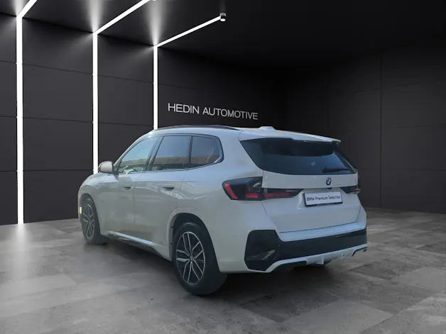 BMW X1 23d xDrive paddles