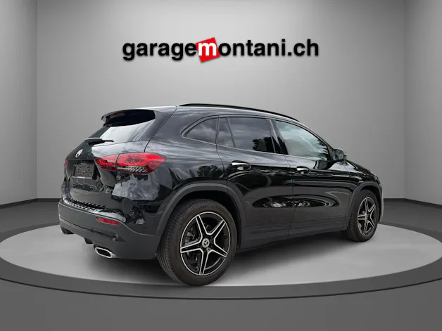 MERCEDES-BENZ GLA 250 AMG Line 4matic