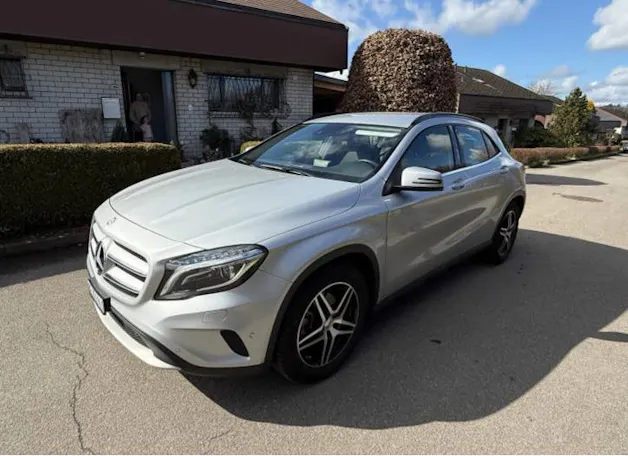 Mercedes-Benz GLA 200 CDI Style 4m