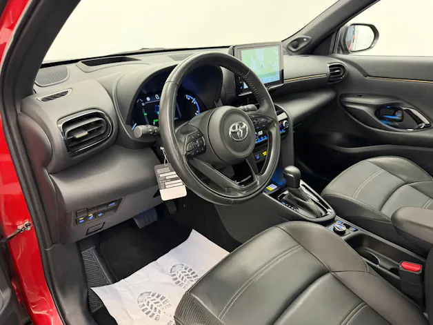 Toyota Yaris Cross 1.5 VVT-i HSD Premiere Edition AWD-i