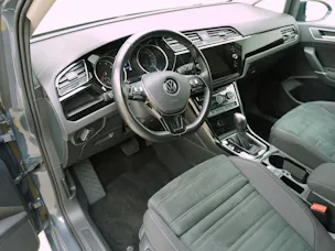 VW Touran 1.5 TSI DSG Highline