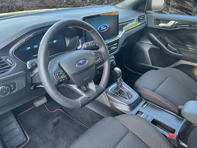 Ford Focus Station Wagon 1.0i EcoB Mild-Hybrid 155 ST-Line X