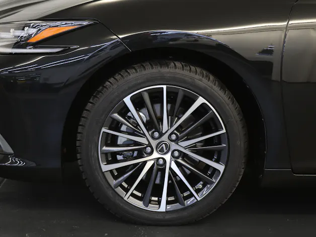 Lexus ES 300h Excellence