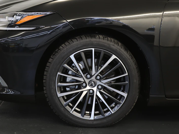 Fahrzeugbild LEXUS ES