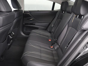 Fahrzeugbild LEXUS ES 300h Excellence