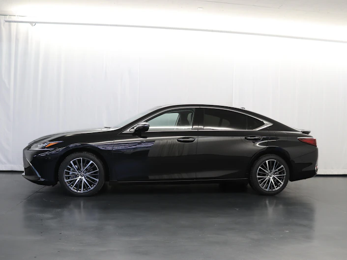 Fahrzeugbild LEXUS ES