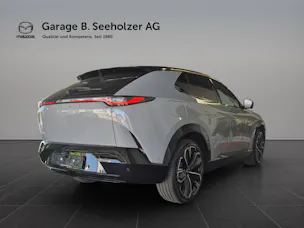MAZDA CX-6e Takumi