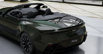 https://vehicle.imgix.net/4431053/c37074ab-2c50-4e8f-b717-ca3df5ccf00f.jpg