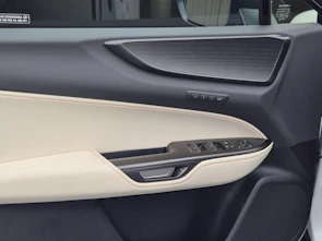 Fahrzeugbild LEXUS NX 350h Excellence