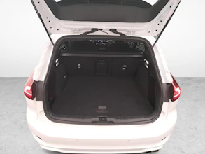 https://vehicle.imgix.net/4431095/01d60f12-919d-4c44-83b7-1f4a4ad7cc19.jpg