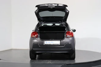https://vehicle.imgix.net/4431139/19a7da1a-a7ae-477b-b9b9-4e231dbd8e0f.JPG
