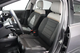https://vehicle.imgix.net/4431139/c1bdaf35-28b0-4660-baf8-05c9069a659a.JPG