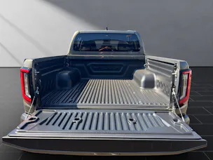 Toyota Hilux Double Cab.-Pick-up 2.8 D-4D MHEV 204 Invincible