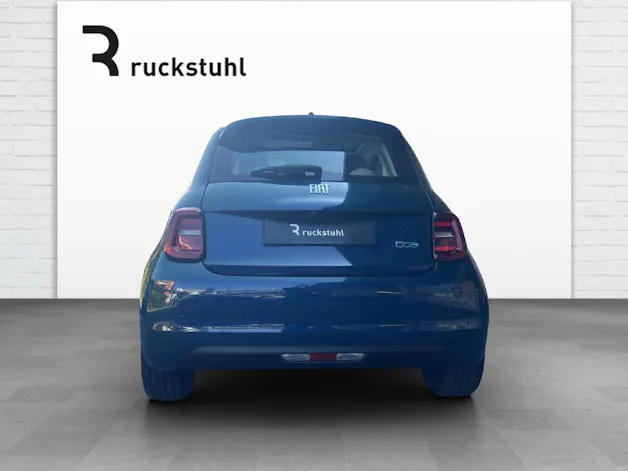 Fiat 500 La Prima